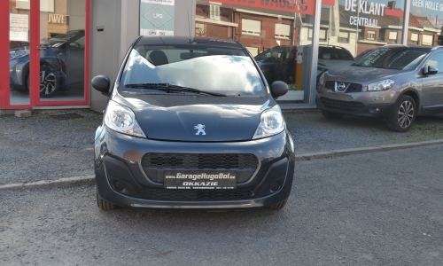 PEUGEOT 107